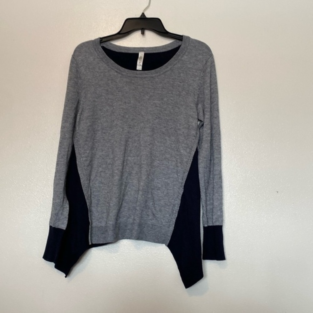 CUBISM black gray long sleeve acrylic cozy knit sweater small/medium